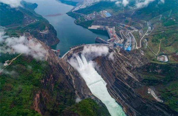 Baihetan Enerji Santrali'nin Jiangsu'ya olan ±800kV UHV DC hattı tamamlanarak hizmete açıldı